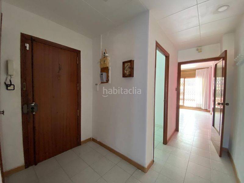 Foto 9035be05-7478-4ace-95f4-4b78f0561414. Pis a La Bordeta Barcelona