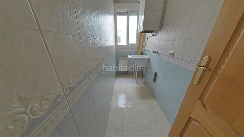 Foto b013309a-756e-4353-b0e3-fb78d03f060e. Pis amb calefacció aparcament a Valdepeñas
