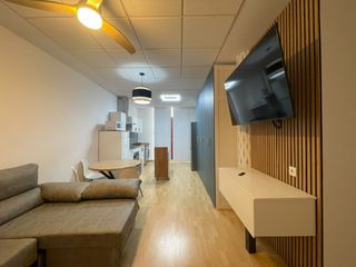 Lloguer Pis a Valdepeñas. Piso en alquiler en seis de junio, 1 dormitorio.