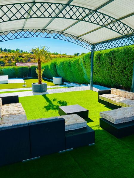 Foto 49aabbe5-8580-4516-be67-e791cfc5b773. Casa amb calefacció aparcament piscina a Valdepeñas