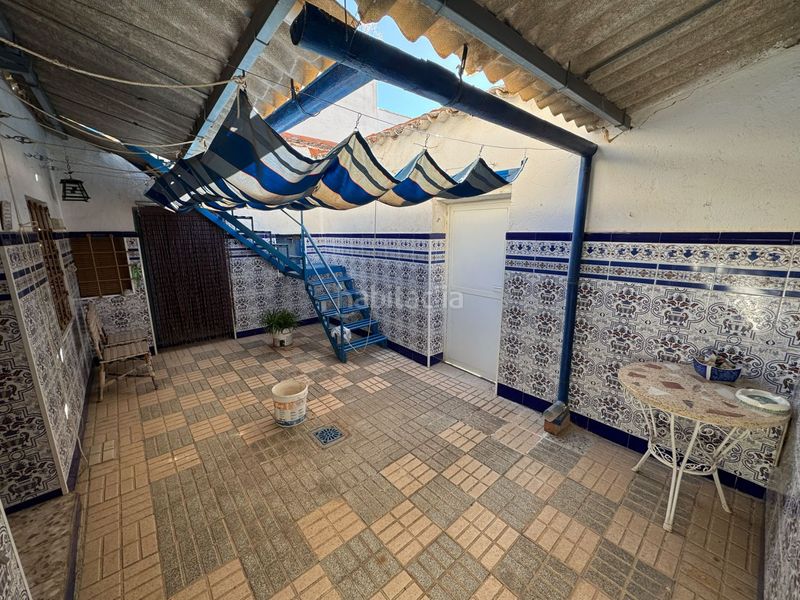 Foto de613527-0802-4a91-b167-3b3c9f9dcbfd. Maison avec chauffage parking dans Valdepeñas