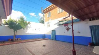 Maison à Calzada de Calatrava. Casa en venta en calzada de calatrava, 4 dormitorios.