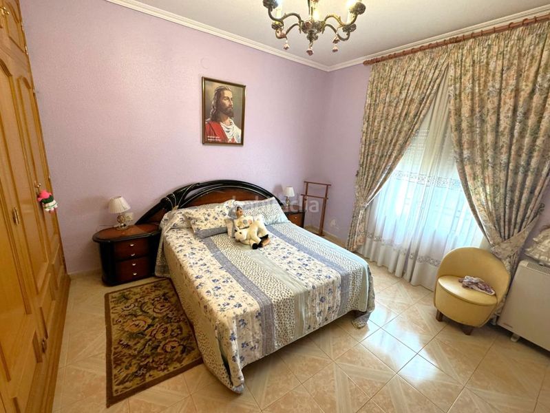 Foto 05775f2a-a085-4a33-8523-7cbb53bed87e. Casa amb calefacció piscina a Valdepeñas