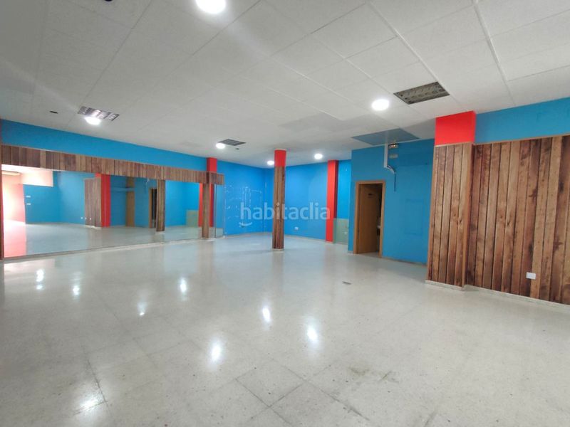 Foto 6ea9a517-24df-48b6-81b6-9cf62540d4ef. Local comercial a Valdepeñas