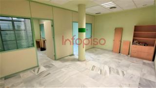 Bureau à Valdepeñas. Oficina en venta en seis de junio, 3 dormitorios.