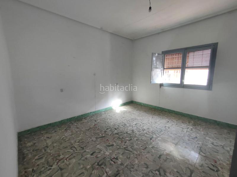 Foto 52f499aa-eedd-4cd4-903e-72187e7e00d4. Casa a madrilas 17 a Valdepeñas