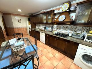 Xalet a Dolores 31. Chalet en venta en centro, 5 dormitorios.