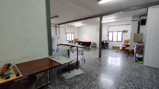 Nau industrial a Valdepeñas. Nave ind. en venta en parque de las infantas, 1 dormitorio.