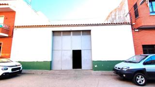 Nau industrial a Valdepeñas. Nave ind. en venta en barrio de los llanos, 1 dormitorio.
