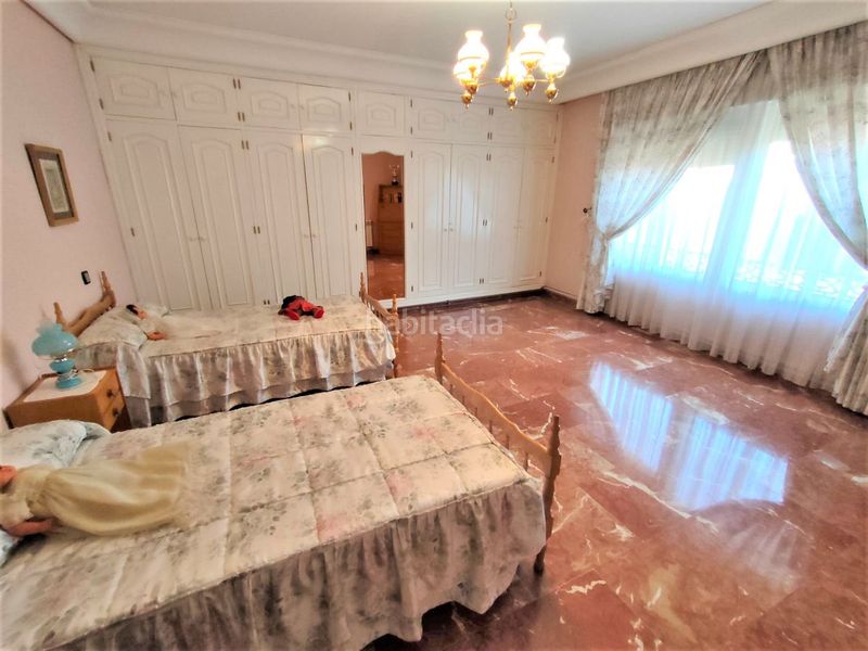 Foto cbef2ad0-fd2b-4f24-b8b4-e7fd87058943. Casa amb calefacció aparcament a Valdepeñas