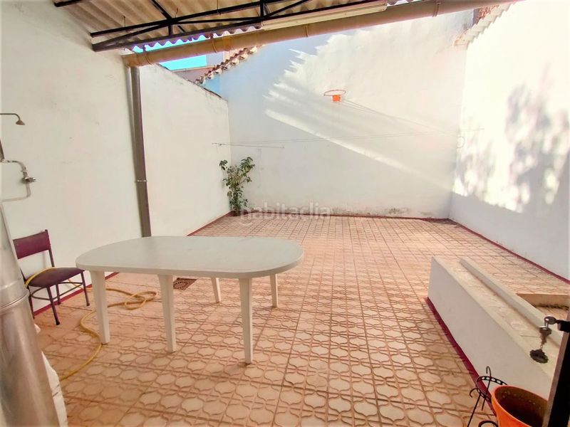 Foto f5870553-1302-4cff-a55b-5da783f30291. Casa amb calefacció aparcament a Valdepeñas