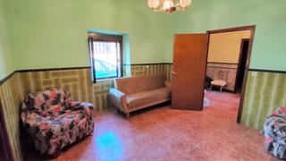 Maison à Valdepeñas. Casa en venta en parque de las infantas, 3 dormitorios.