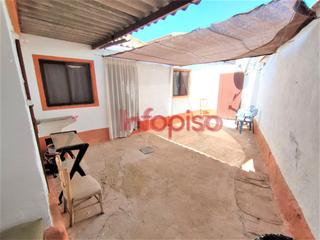 Casa en Valdepeñas. Casa en venta en barriada de consolación, 4 dormitorios.