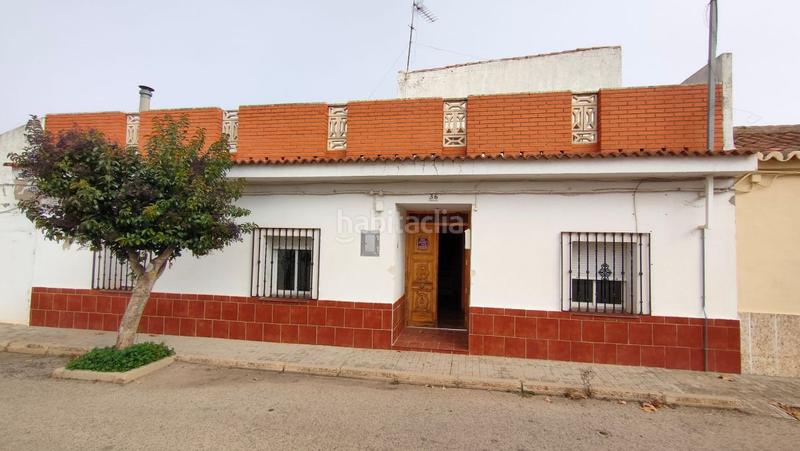 Foto 8253732f-d6bf-4239-b8d2-6c51b944cfc3. Casa  en venta , 4 dormitorios. en Torrenueva