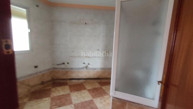 Foto b770d0a9-5594-4192-ad43-30e60f77c116. Casa  en venta , 4 dormitorios. en Torrenueva