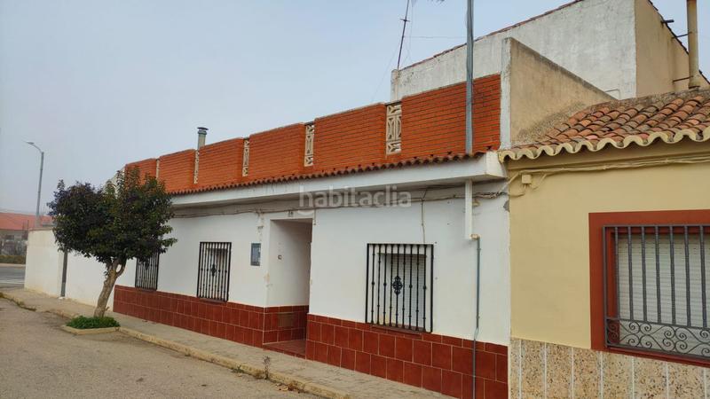 Foto e8a7b93d-87be-458b-9662-cf1de163b112. Casa  en venta , 4 dormitorios. en Torrenueva