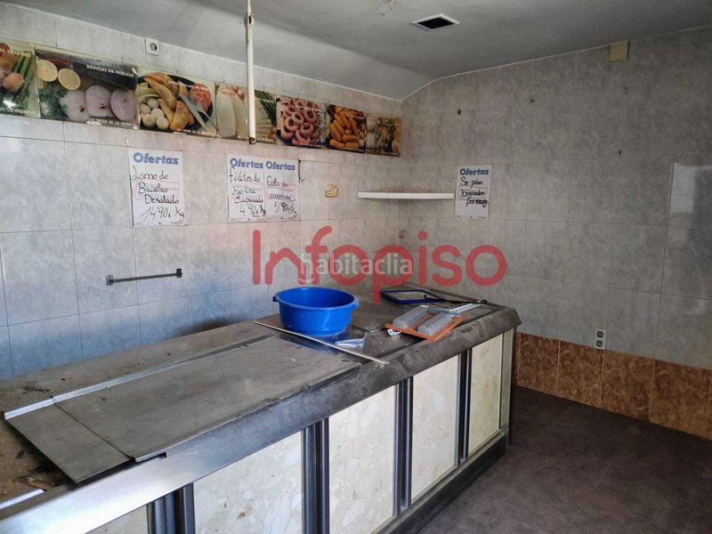 Foto f1a7e417-a333-4076-83b5-38f38e07f7a0. Casa a Valdepeñas