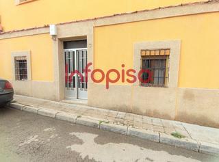 Casa a Valdepeñas. Casa en venta en virgen de la cabeza, 4 dormitorios.