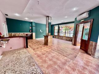 Geschäftsraum in Valdepeñas. Local en venta en centro.