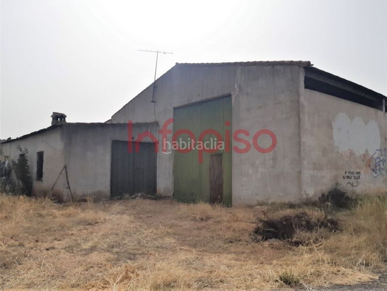 Foto d2478234-d845-4409-b57a-b406a7d014c0. Masia a Valdepeñas