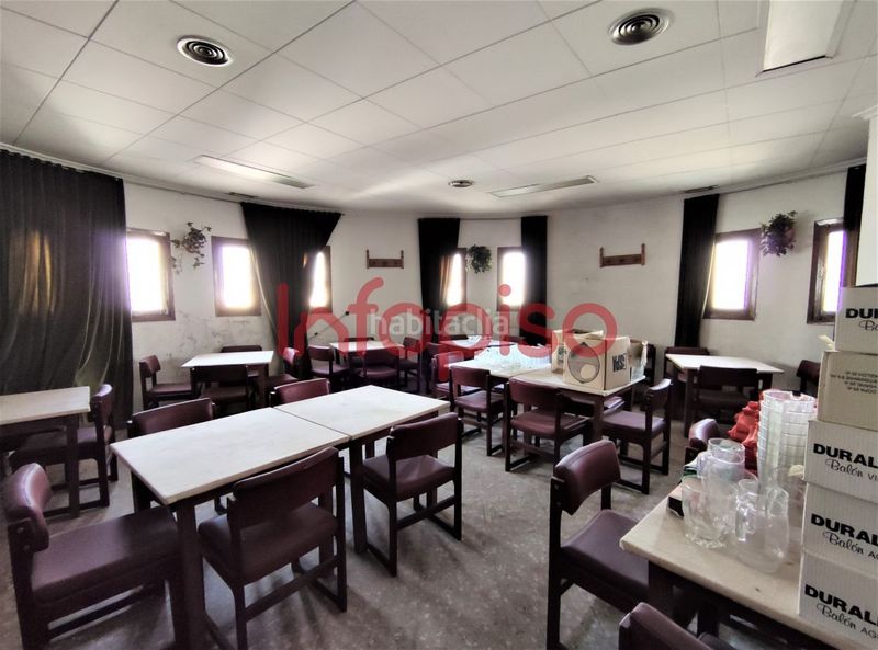 Foto 11dfad69-ca55-476f-9425-83743a9ce1eb. Local comercial a Valdepeñas