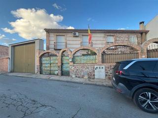 Casa a Alcolea de Calatrava. Casa en venta en alcolea de calatrava, 4 dormitorios.