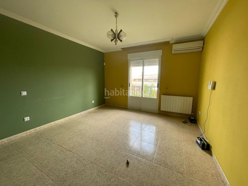 Foto 26f5f5f3-5c38-4576-8718-26ec8d657bb0. Casa amb aparcament a Alcolea de Calatrava