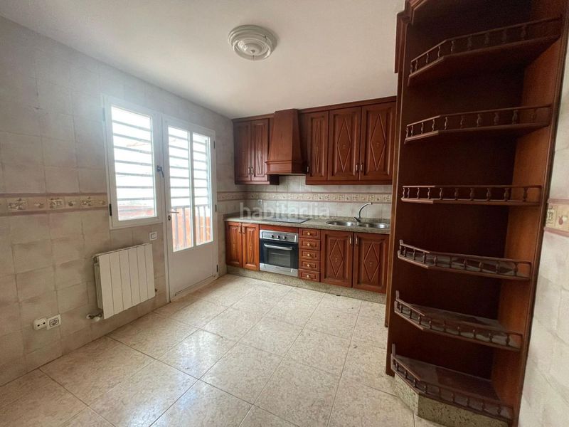 Foto 8b01723d-5090-4ad1-8efb-f7e5b0eaec84. Casa amb aparcament a Alcolea de Calatrava