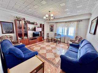 Pis a Valdepeñas. Piso en venta en centro, 4 dormitorios.