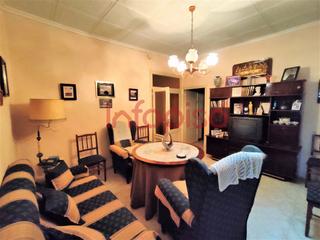 Casa a Valdepeñas. Casa en venta en barrio de los llanos, 4 dormitorios.