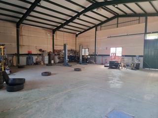 Nau industrial a Génave. Nave industrial en venta en genave, 1 dormitorio.