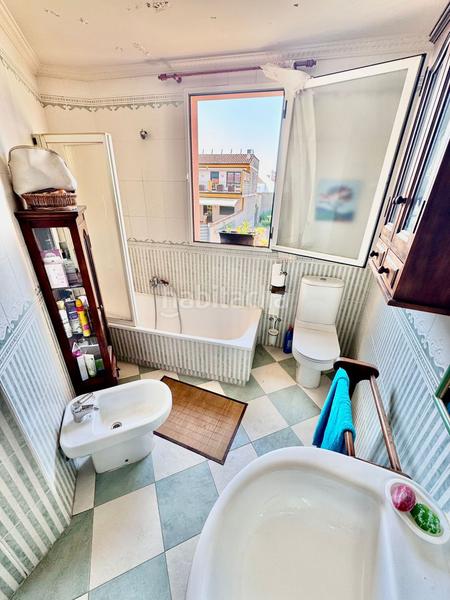 Foto d9b5b54f-7021-4a35-8921-a8912dd9a651. Casa a schiera con riscaldamento parcheggio in Valdepeñas