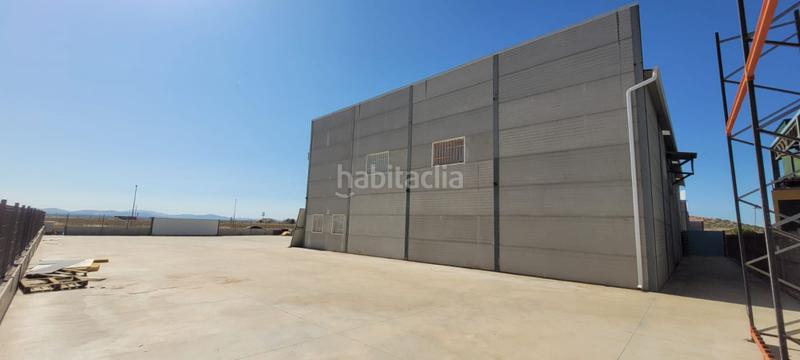 Foto 88077674-4095-4995-ba27-c9f6b94669f0. Capannone industriale in Valdepeñas