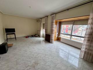 Casa a Valdepeñas. Casa en venta en paseo de la estación, 3 dormitorios.