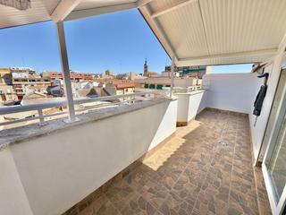 Dachwohnung in Valdepeñas. Atico en venta en centro, 2 dormitorios.