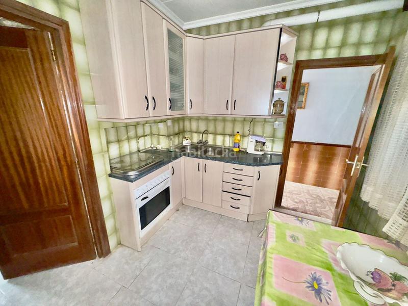 Foto b4407f69-5481-43fe-be53-11ee9084f0b1. Haus mit heizung in Valdepeñas