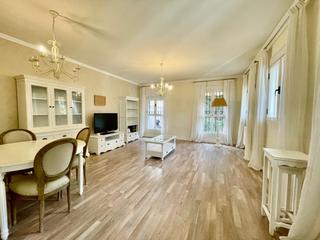 Haus in Valdepeñas. Casa en venta en nuevo valdepeñas, 4 dormitorios.