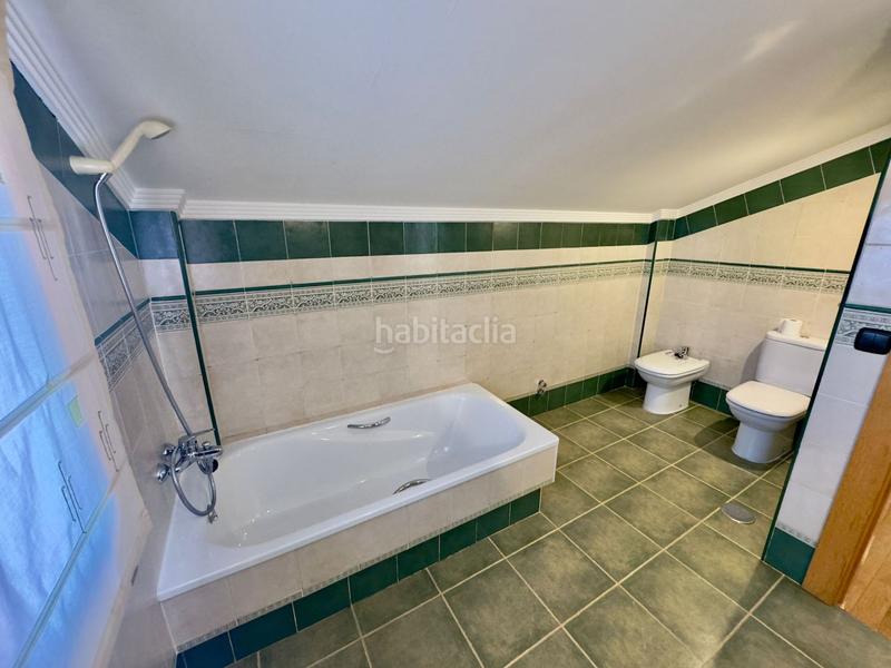 Foto 45e75738-1456-4778-9987-d6a065b6029e. Chalet  en venta en nuevo , 5 dormitorios. en Valdepeñas