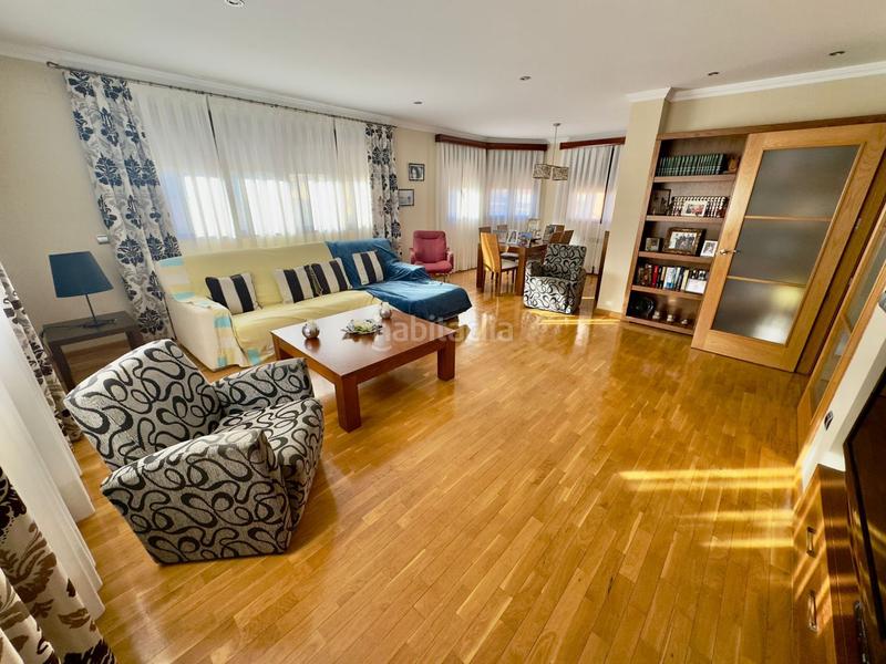 Foto 802c96de-97b2-4b2e-885d-31708611d423. Chalet  en venta en nuevo , 5 dormitorios. en Valdepeñas