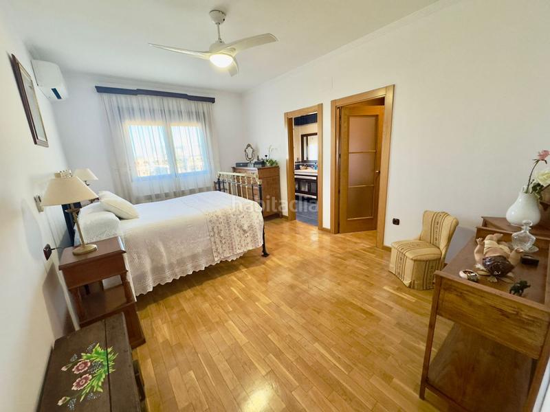 Foto 90ecd526-4cbc-4921-b30c-8ce994cf806e. Chalet  en venta en nuevo , 5 dormitorios. en Valdepeñas