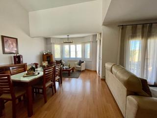 Chalet à Valdepeñas. Chalet en venta en nuevo valdepeñas, 5 dormitorios.