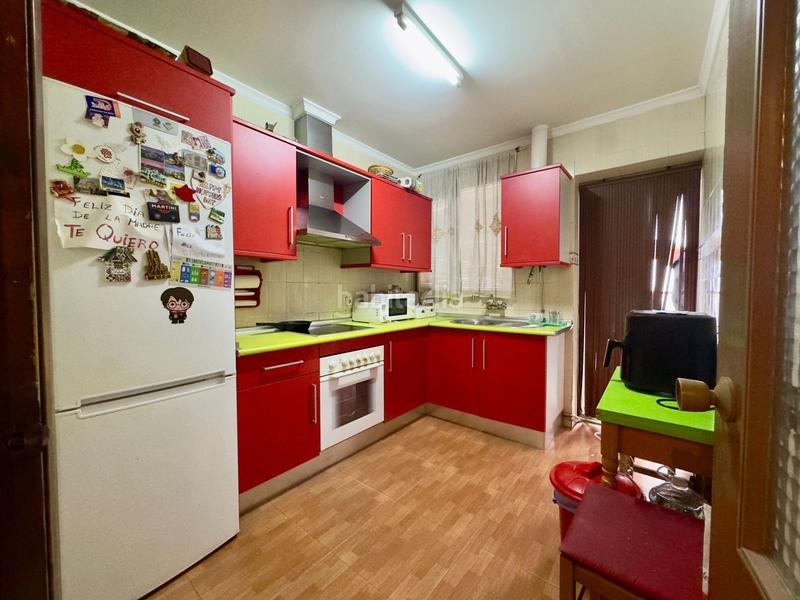 Foto 0efee9d4-d376-4619-9591-532cfae3802a. Piso  en venta en barrio de los llanos, 6 dormitorios. en Valdepeñas