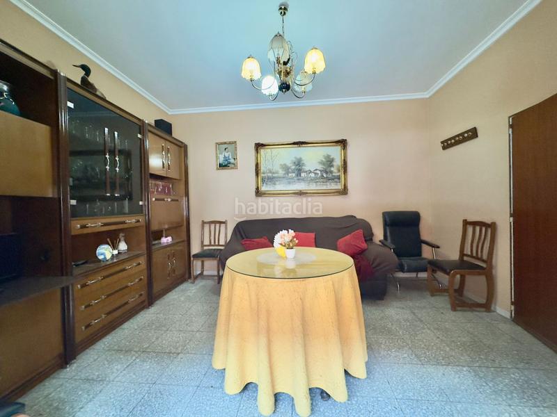 Foto 2113d264-dab7-4db5-a2d5-b38a619128e5. Piso  en venta en barrio de los llanos, 6 dormitorios. en Valdepeñas