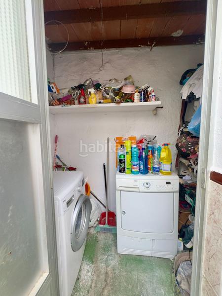 Foto 51a4bd53-6070-4f10-a8a8-0e2d3890730b. Piso  en venta en barrio de los llanos, 6 dormitorios. en Valdepeñas