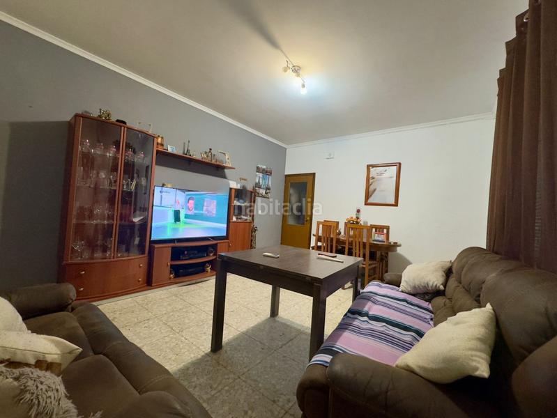 Foto 692e8525-c1e4-4d2e-9cd0-1015b4e5e1c5. Piso  en venta en barrio de los llanos, 6 dormitorios. en Valdepeñas