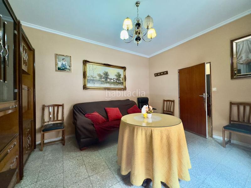 Foto 8537fd1b-34a9-4e53-98c9-80332d0b6eb1. Piso  en venta en barrio de los llanos, 6 dormitorios. en Valdepeñas