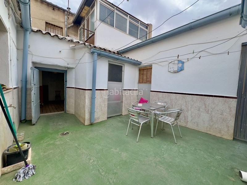 Foto 8e638f8e-fe77-4275-81ce-5d9b64a03288. Piso  en venta en barrio de los llanos, 6 dormitorios. en Valdepeñas