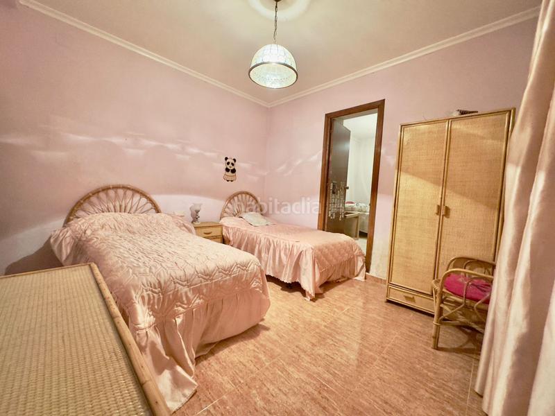 Foto 9e0b304e-a62d-48b8-9854-34c6ccda05d4. Piso  en venta en barrio de los llanos, 6 dormitorios. en Valdepeñas