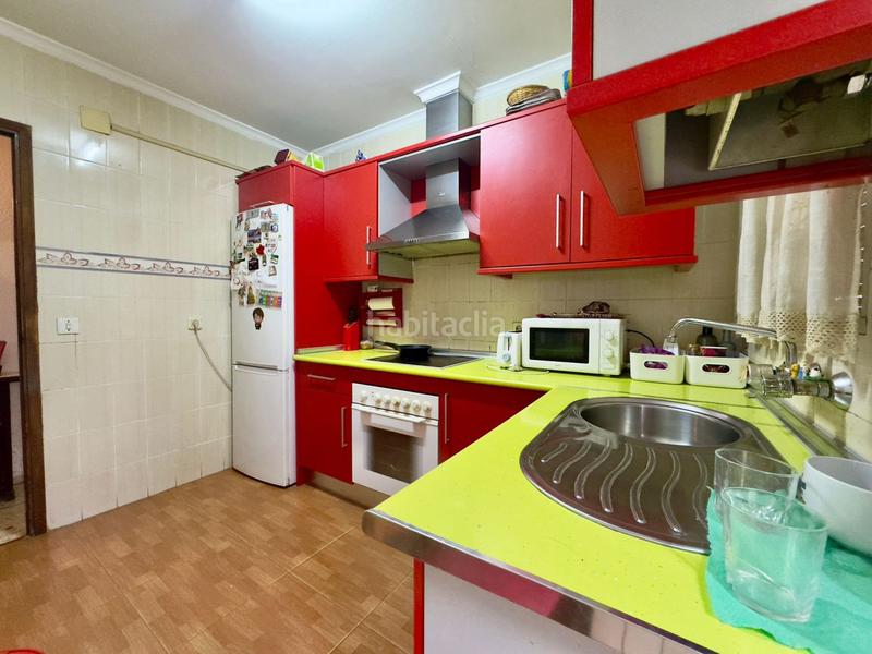 Foto e162e46c-3125-498a-9994-95786d42dd52. Piso  en venta en barrio de los llanos, 6 dormitorios. en Valdepeñas
