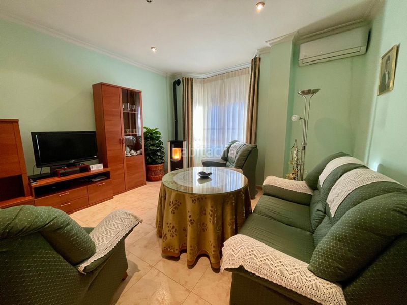 Foto 27e50cfb-d3bc-4759-9075-0db25187ab99. Casa amb calefacció aparcament a Valdepeñas